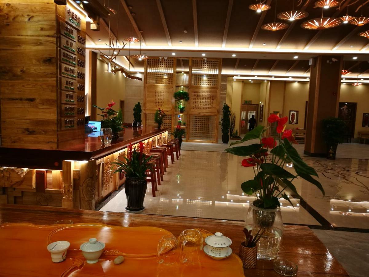 Yunxianju Tea Culture Theme Hotel Куньмин Экстерьер фото