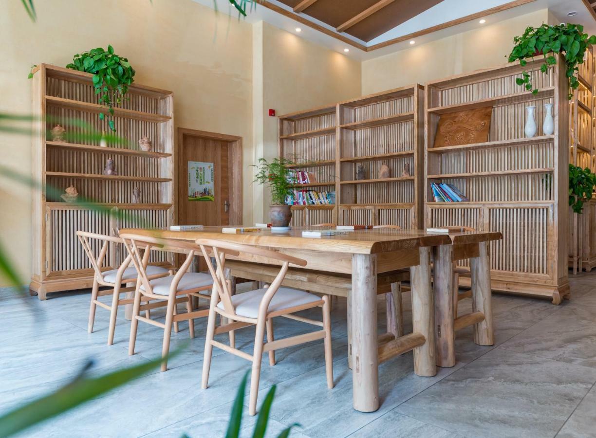 Yunxianju Tea Culture Theme Hotel Куньмин Экстерьер фото