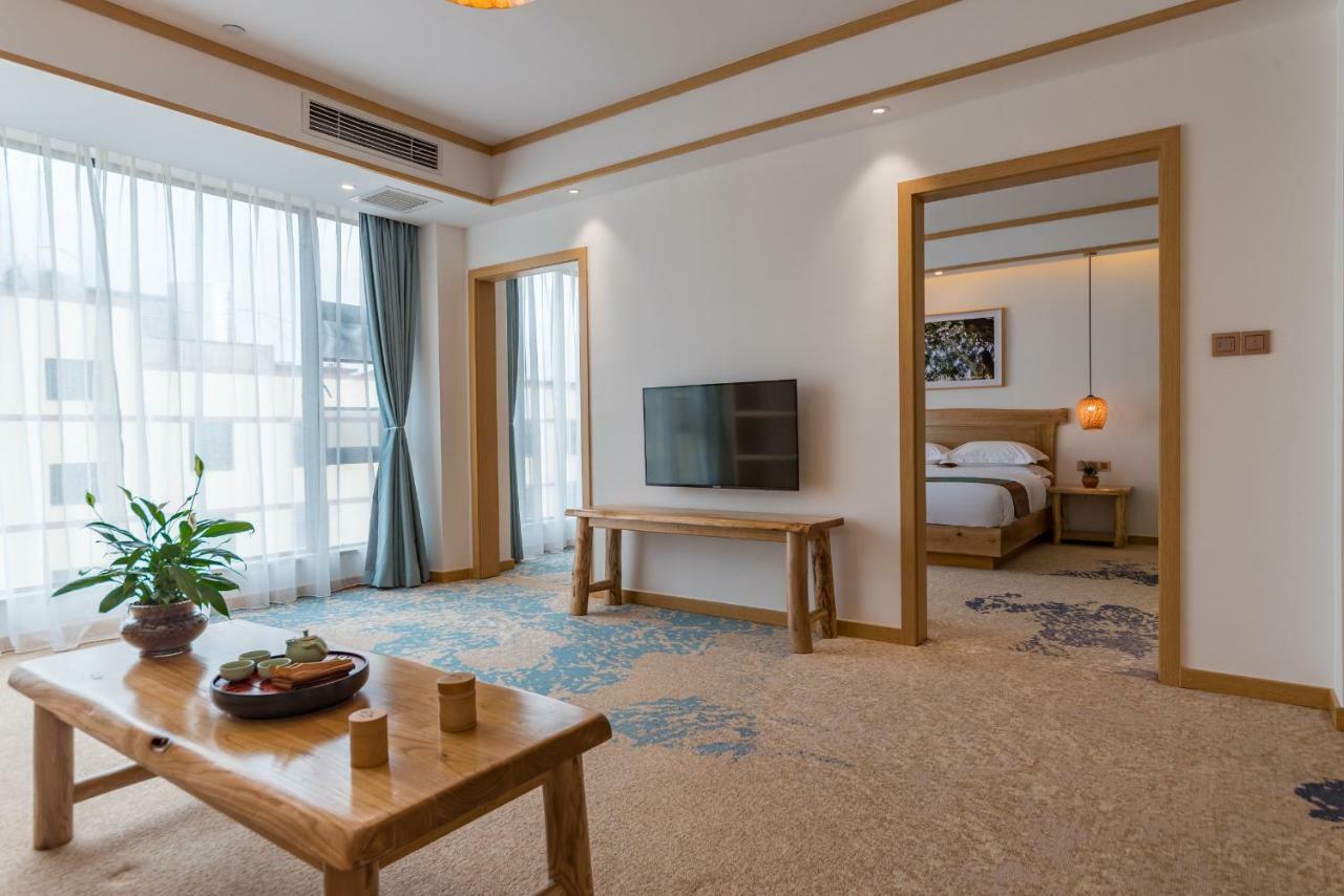 Yunxianju Tea Culture Theme Hotel Куньмин Экстерьер фото