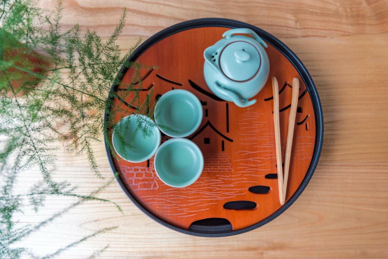 Yunxianju Tea Culture Theme Hotel Куньмин Экстерьер фото
