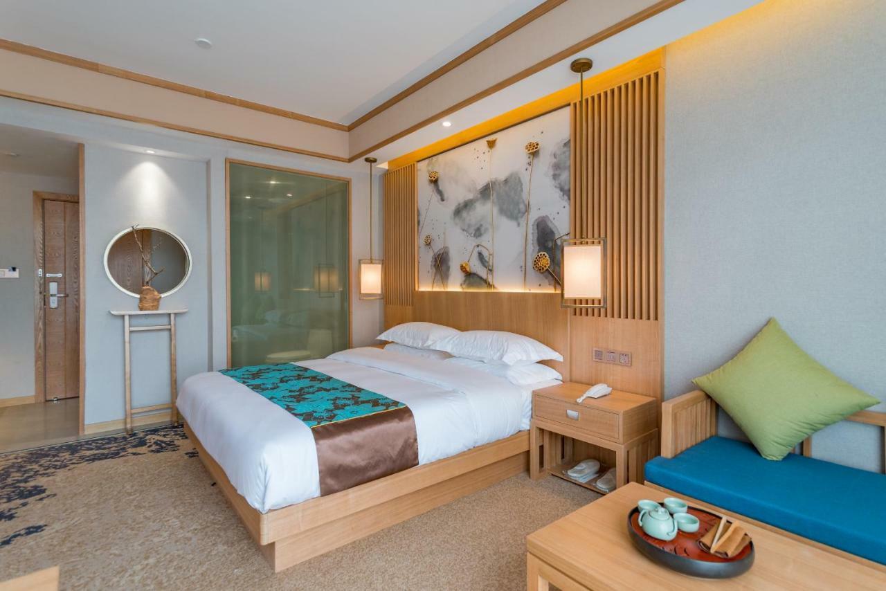 Yunxianju Tea Culture Theme Hotel Куньмин Экстерьер фото